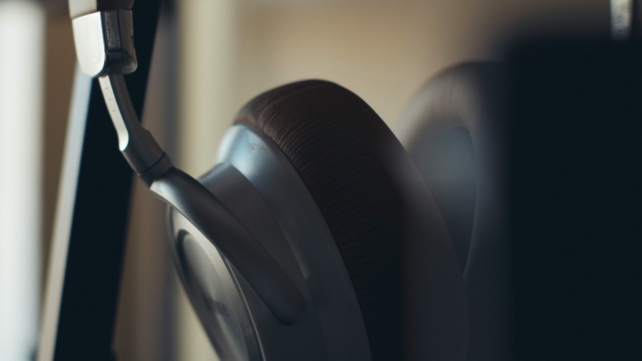 black and gray wireless headphones